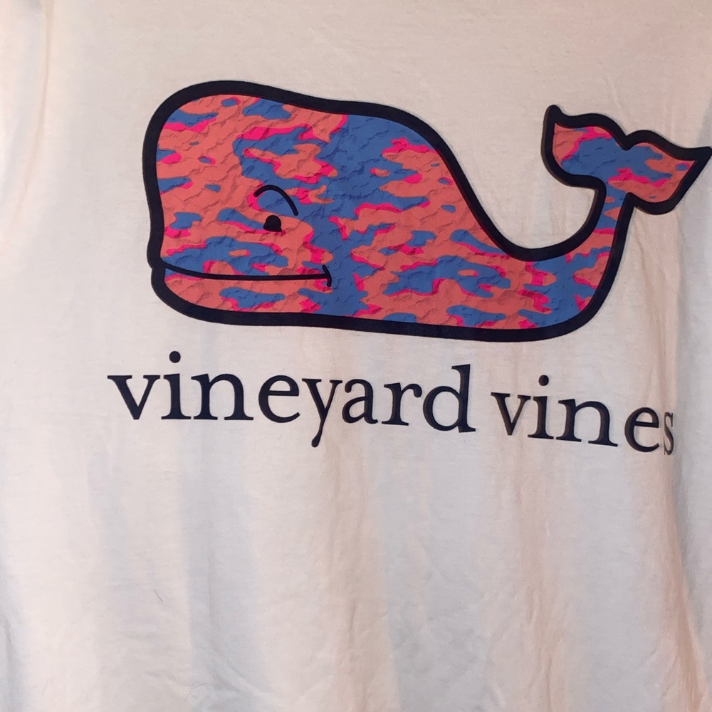 NWOT MENS VINEYARD VINES TEE